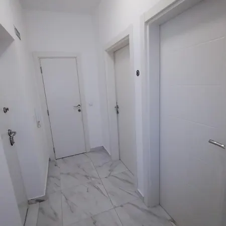 Nina Centar Apartment *