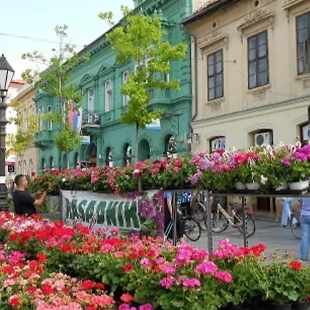 Nina Centar Apartment