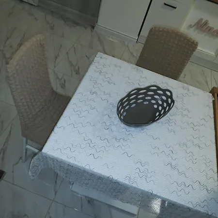 Nina Centar Apartment *