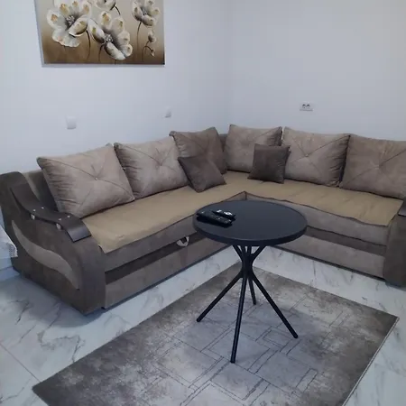 Nina Centar * Sombor