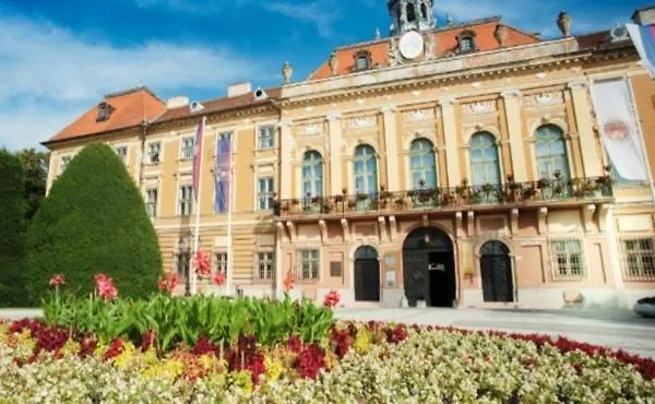 Nina Centar * Sombor